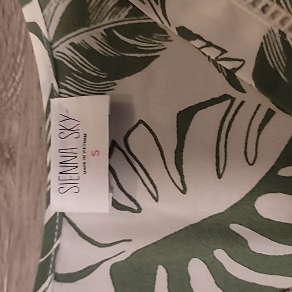 Sienna Sky Plant Print Dress - Picture 5 of 7